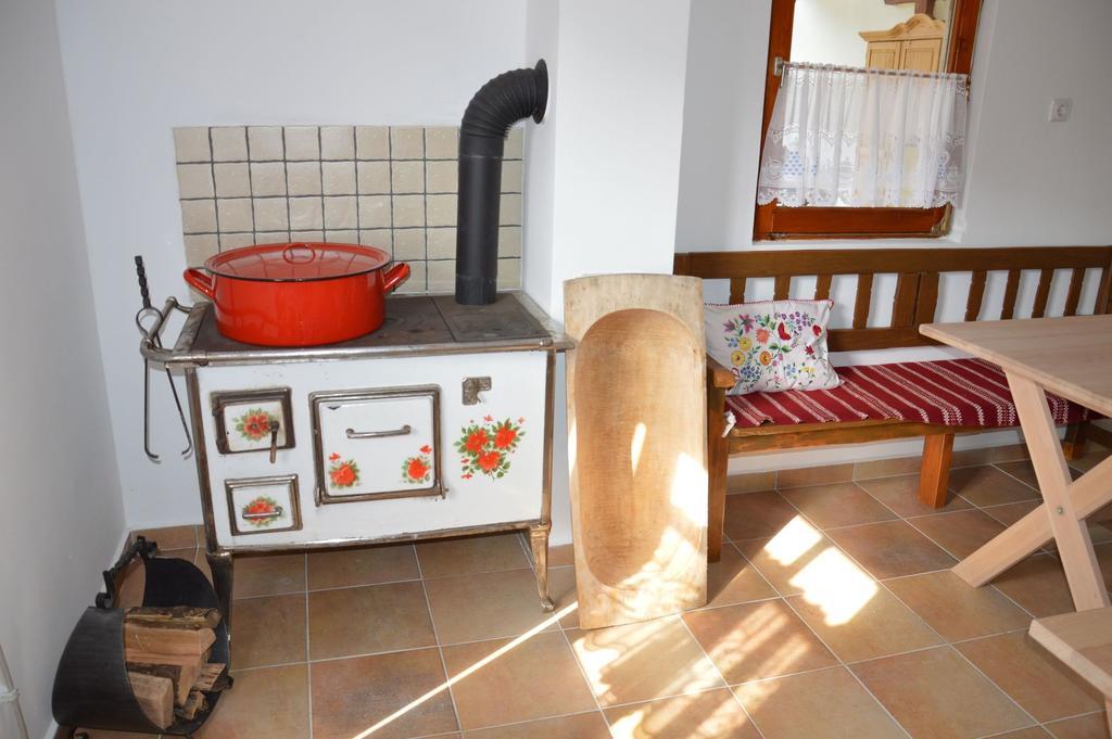 Vamosi Vendeghaz Apartment Nemesvamos Luaran gambar