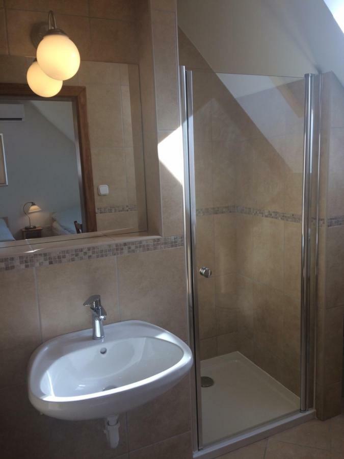 Vamosi Vendeghaz Apartment Nemesvamos Luaran gambar